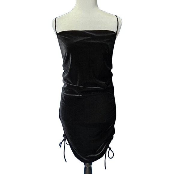 Zara Black Velvet Bodycon Mini Dress Small NWT Whimsigoth Revenge LBD Vamp Prom - Picture 1 of 6